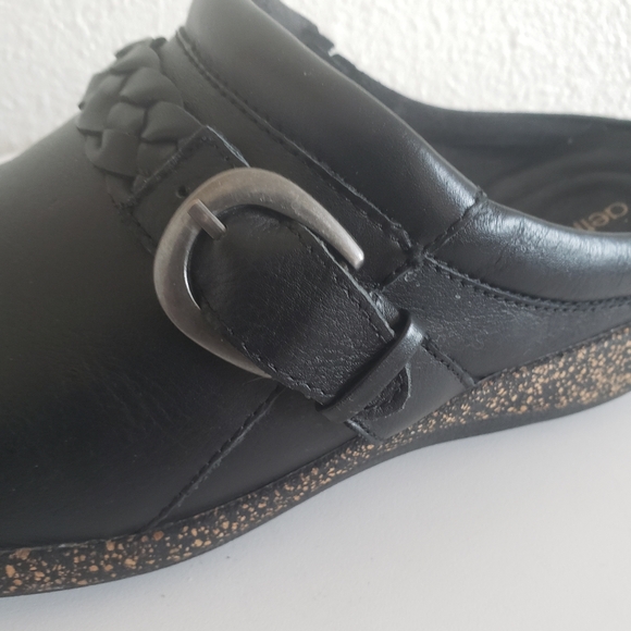 Aetrex Libby Comfort Clog Black Leather Slipons - Picture 9 of 11